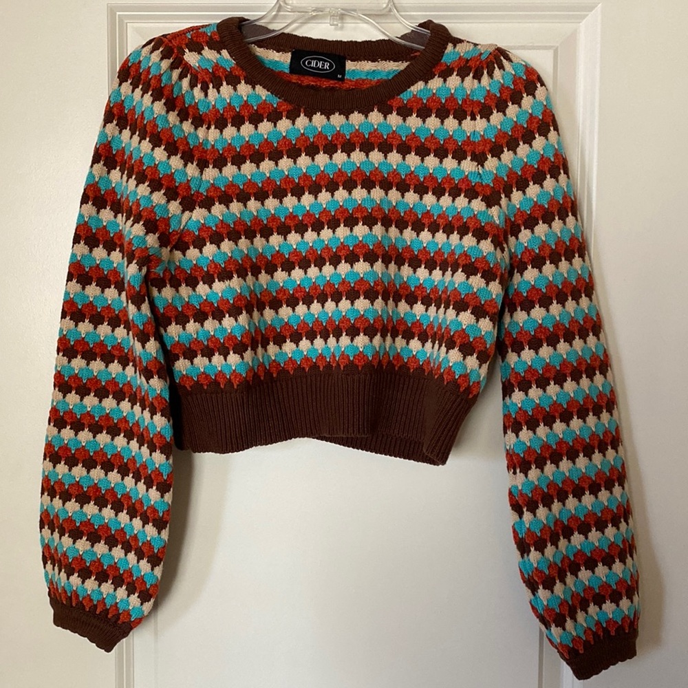 Cropped retro sweater